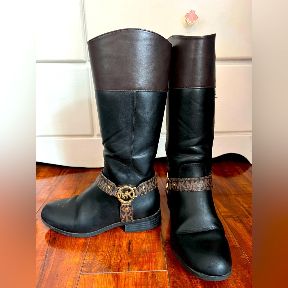 Michael Kors 2 tone, brown logo, gold hardware black boots, little kid size 1